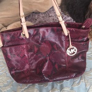 Michael kors purse